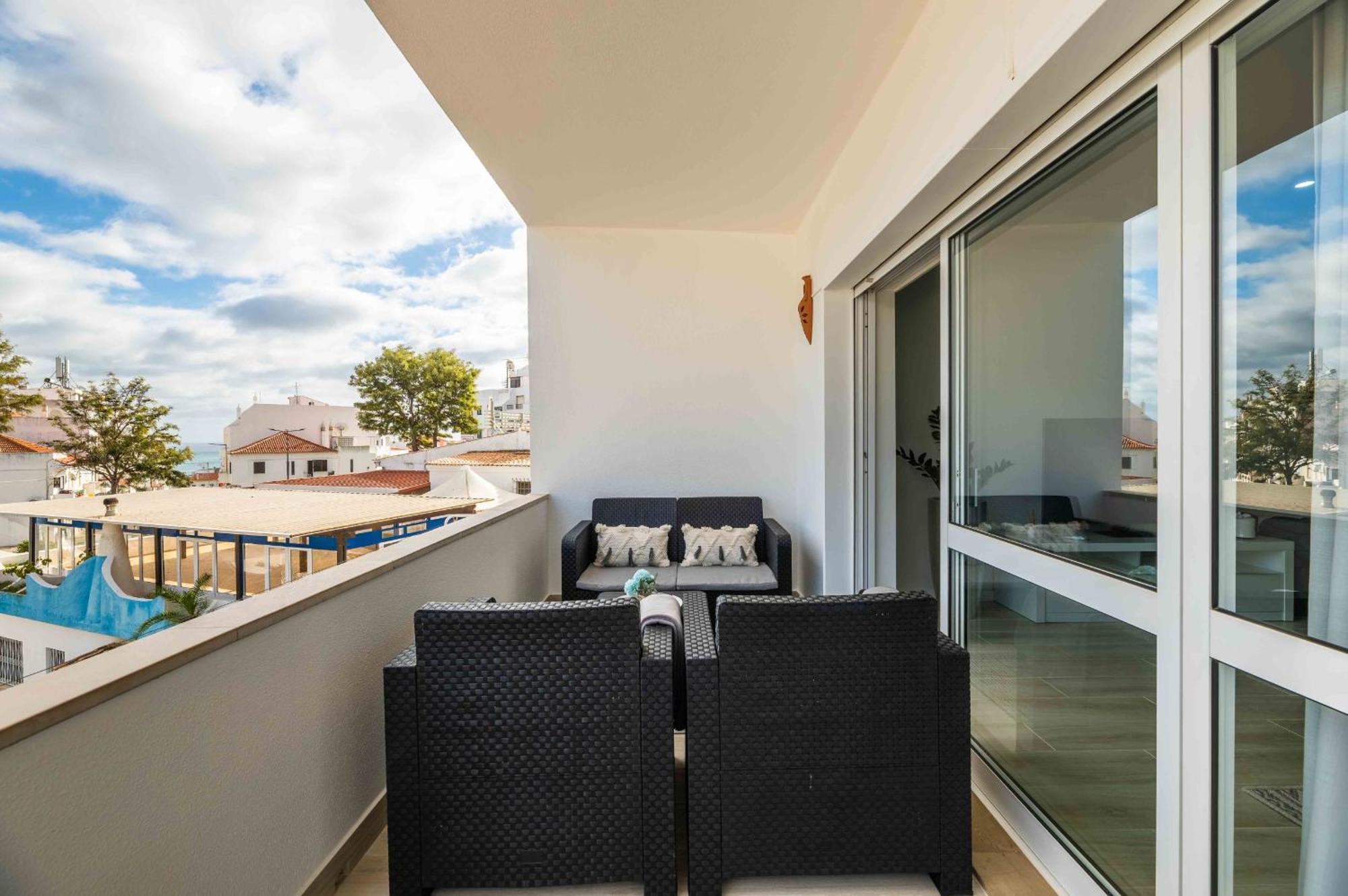 Casa Santa Maria - Sea View - 500M From The Beach - Wifi Albufeira Kültér fotó